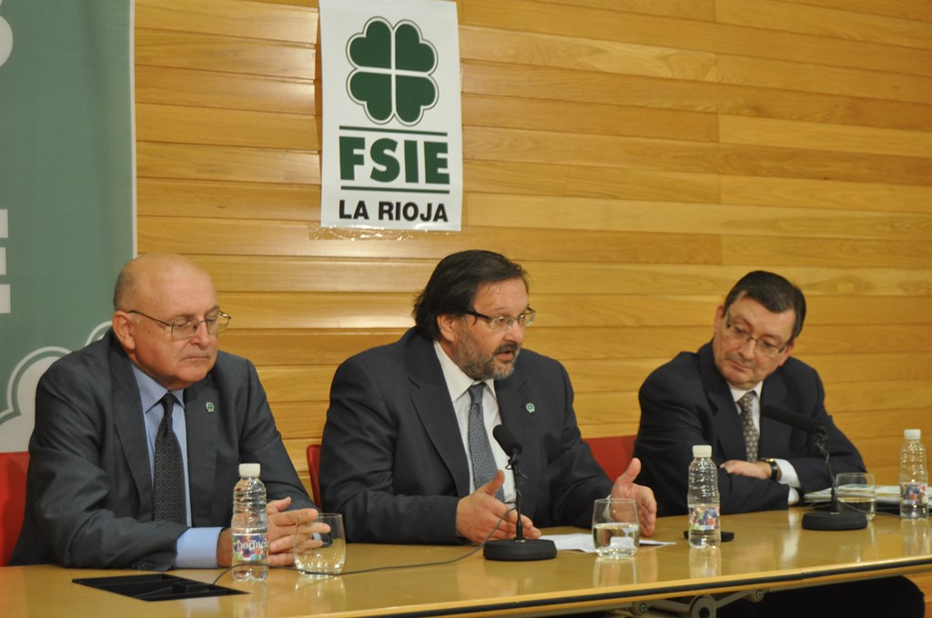 141030 VISITA J PUEYO FSIE FOTO RUEDA PRENSA 2